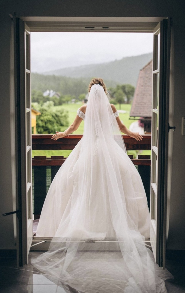images/dear_brides/Braut_02_(5).jpg#joomlaImage://local-images/dear_brides/Braut_02_(5).jpg?width=646&height=1024