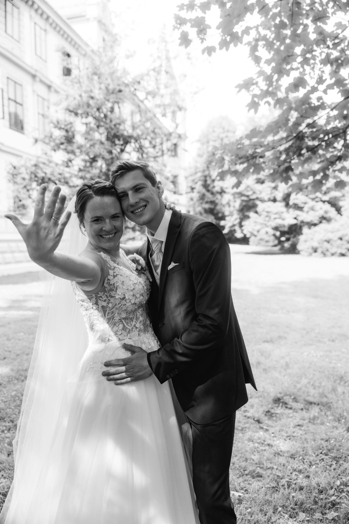 images/dear_brides/Braut_04_(1).jpg#joomlaImage://local-images/dear_brides/Braut_04_(1).jpg?width=683&height=1024